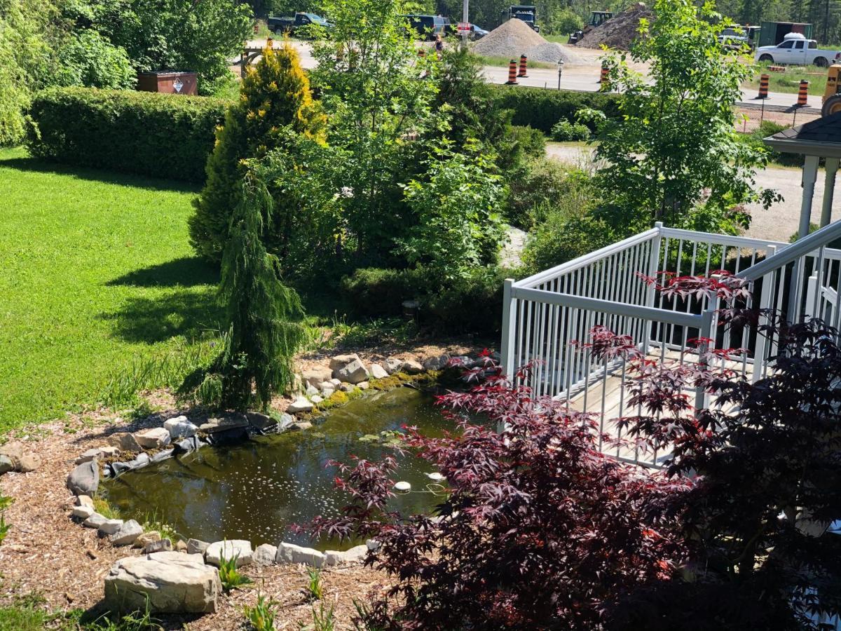 Adventure The Bruce Inn - Recently Renovated With Outdoor Hot Tub Tobermory Extérieur photo